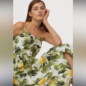 Pretty H&M White Midi Dress with Green Leaf and Yellow Lemon Print. Sz M.